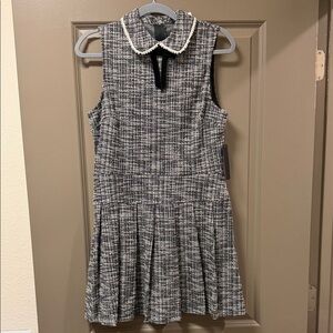 Sleeveless Tweed Pleated Dress with Contrast Peter Pan Collar